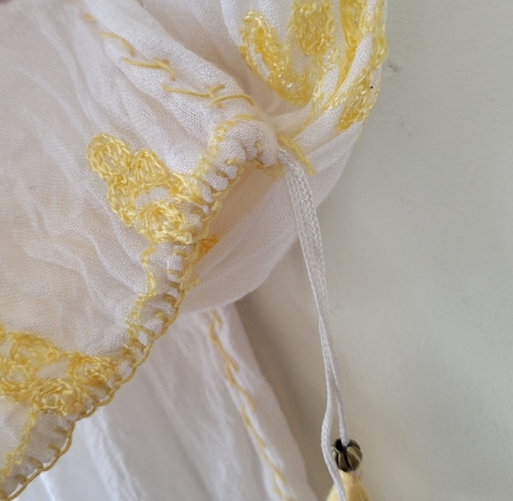 Melissa Odabash Ivory Yellow Embroidered Blouse Top size Medium - Picture 5 of 8